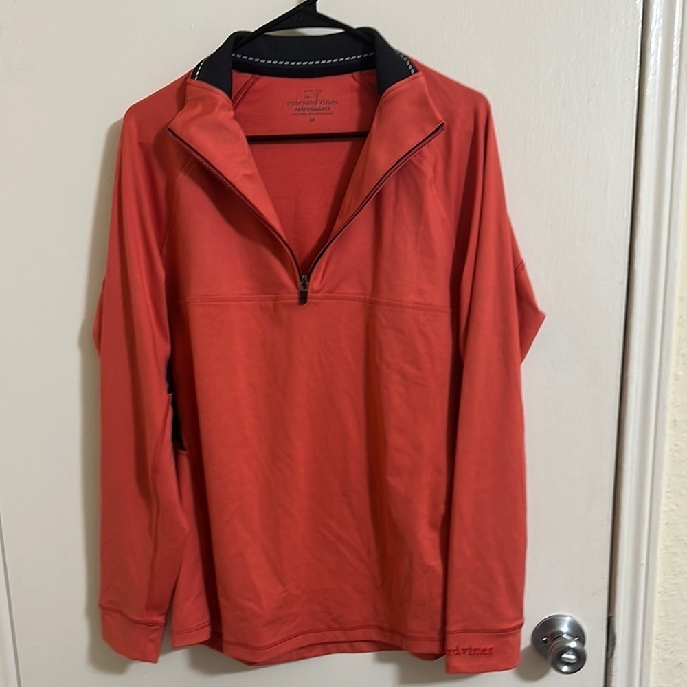 EUC Vineyard Vines Performance Athletic Quarter Zip Pullover Medium